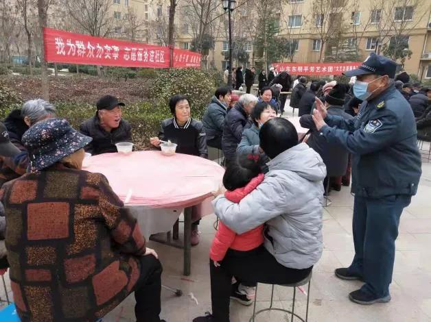 丰海御龙湾举办“孝心饺子宴，爱心温暖迎冬至”活动