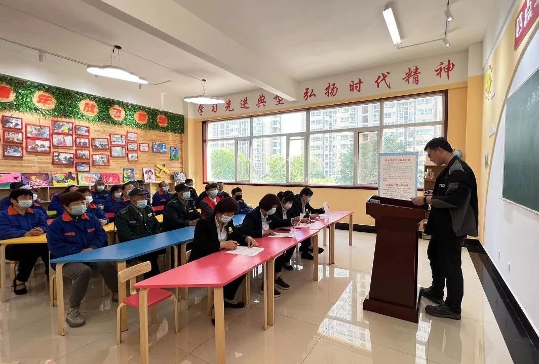 创城ING：港湾新城开展电梯困人应急救援演练暨消防演习、疏散逃生演练活动
