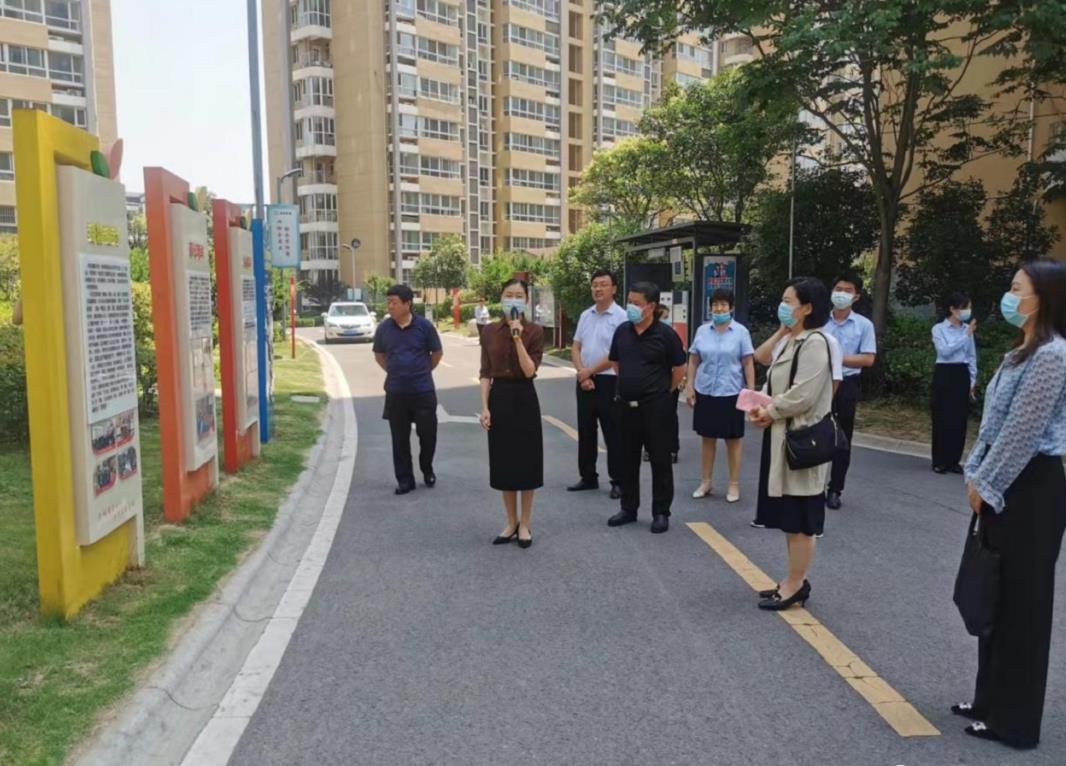 菏泽市住建局邀请部分省市人大代表到市城区住宅小区进行视察活动
