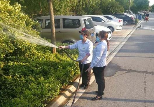 高温下的坚守：致敬！港湾新城全体物业员工！致敬！全体银湾物业人！