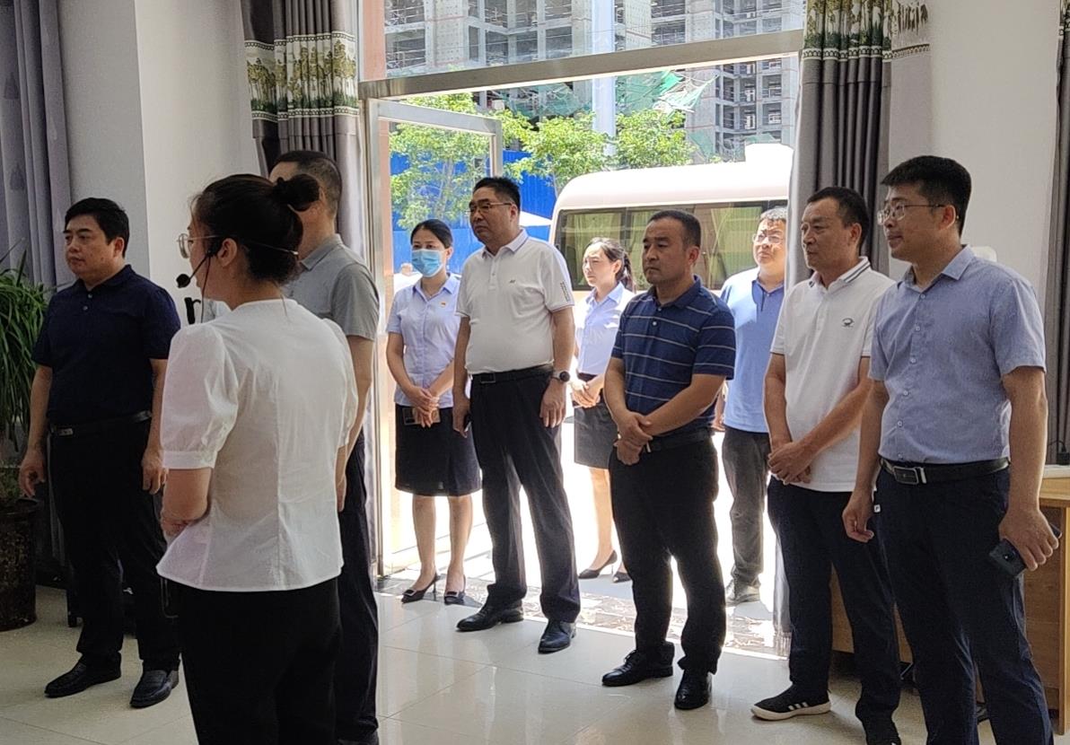 菏泽市委常委、政法委书记张磊莅临阳光城市进行调研