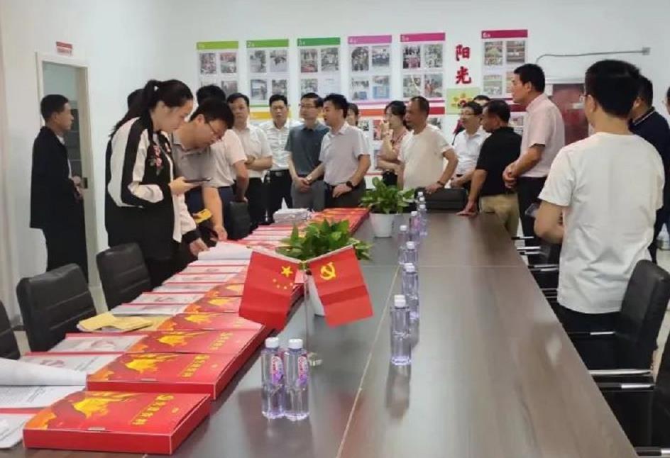 东明县委组织部副部长、县委“两新”工委书记陈学廷到阳光城市观摩交流基层党建工作
