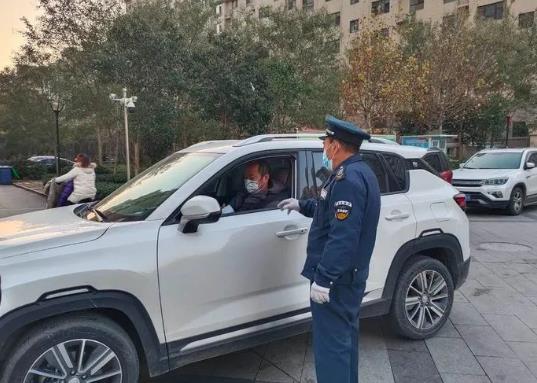 铂金湾全体物业人战72小时，坚守疫情防控第一道线