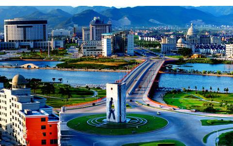 综合整治迎接东阳两会 齐心合力创建美丽校园